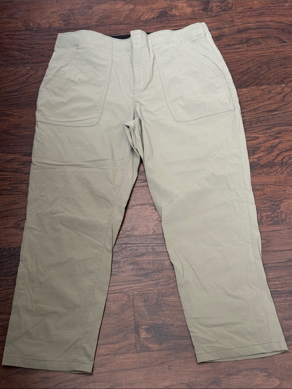 Eddie Bauer Light Olive Cropped Chino Pants
